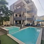Apartment Marta 2 *